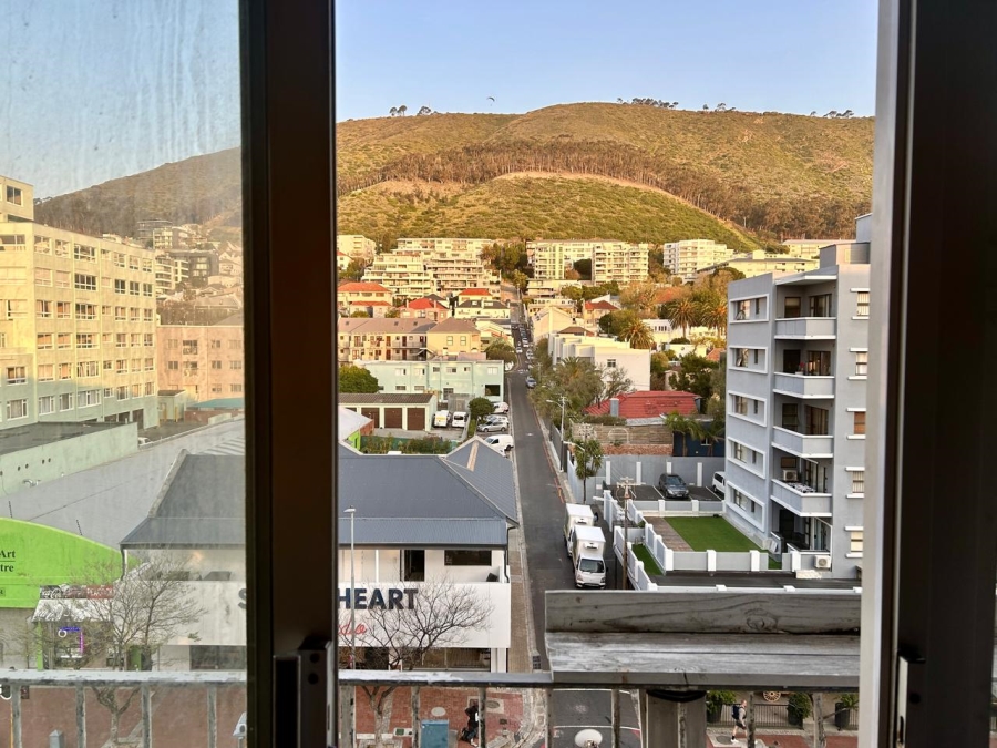 To Let 2 Bedroom Property for Rent in Sea Point Western Cape